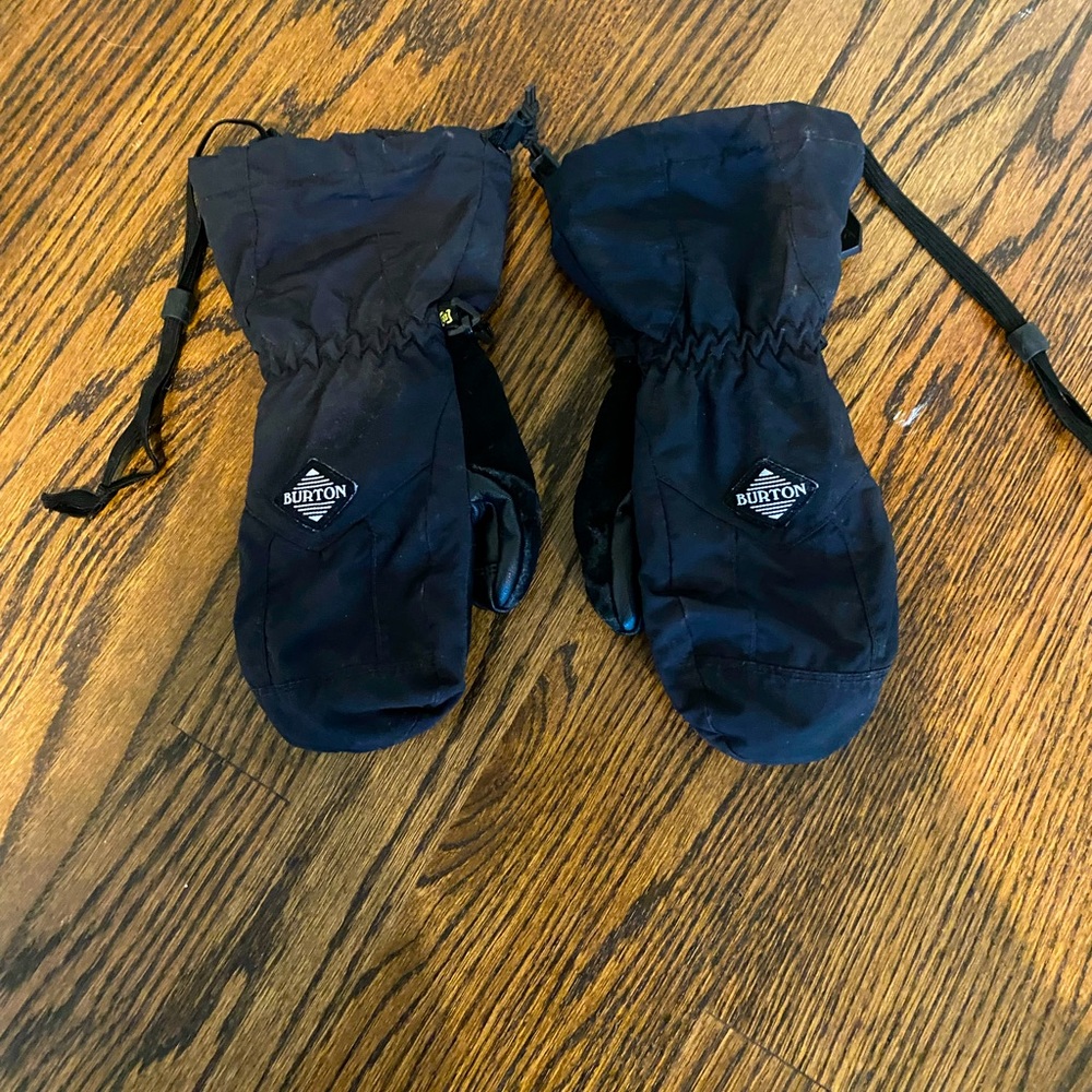 Burton mittens